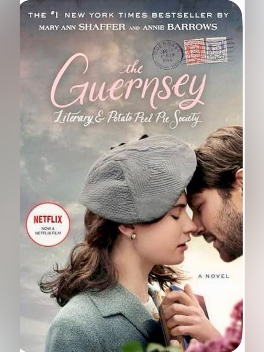 THE GUERSNEY LITERARY & POTATO PEEL PIE SOCIETY - Paperback BESTSELLER